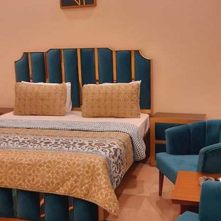 Hotel Clifton Inn Karaçi Dış mekan fotoğraf
