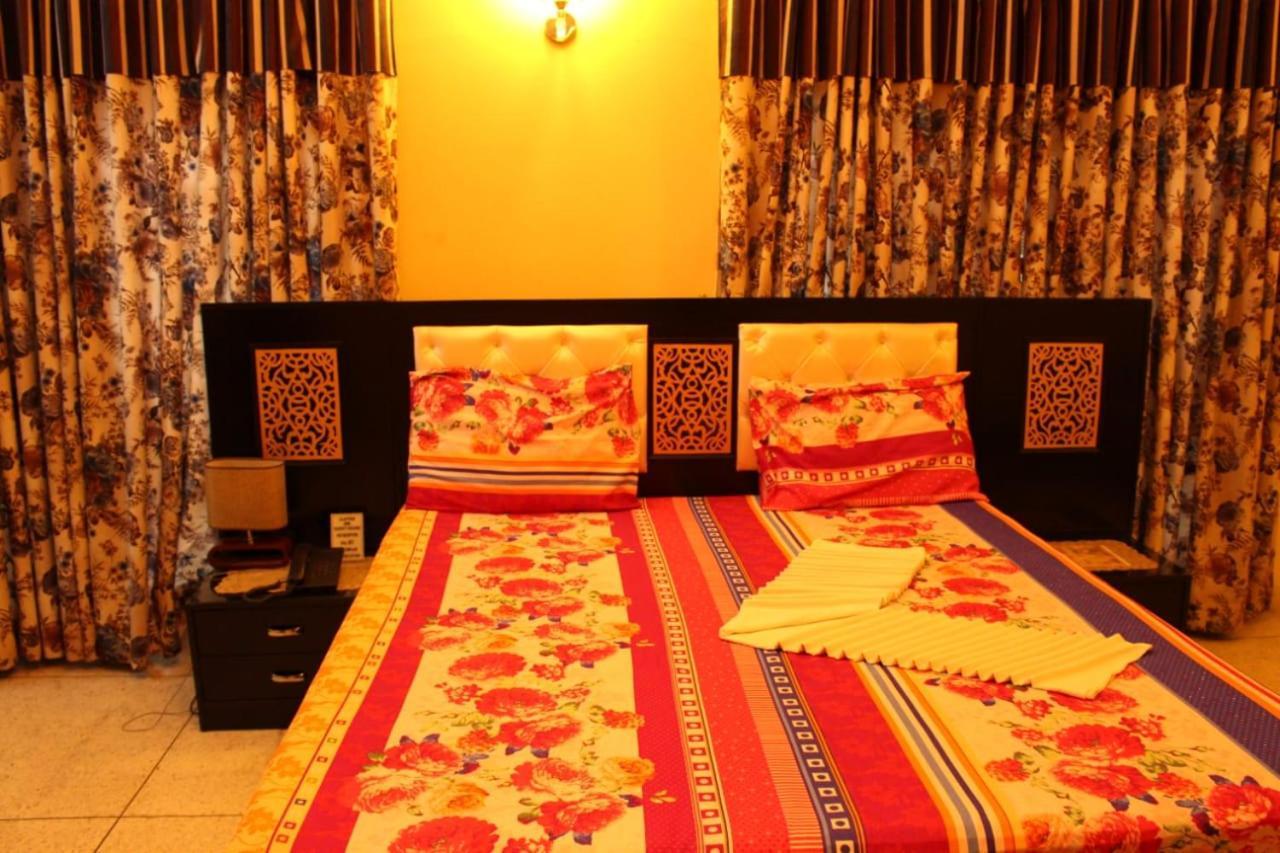 Hotel Clifton Inn Karaçi Dış mekan fotoğraf